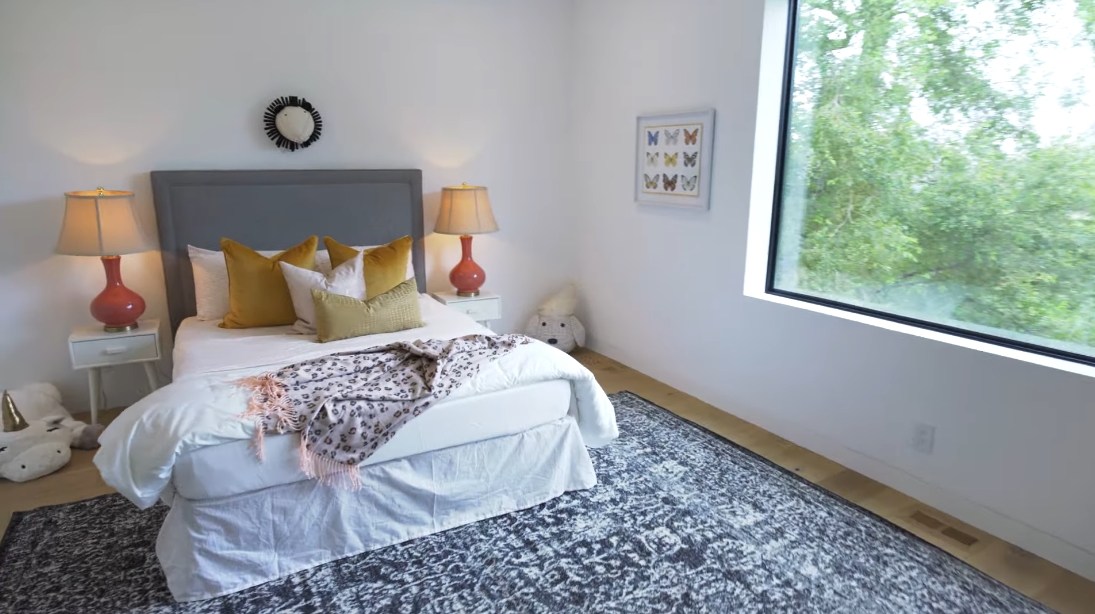 41 Interior Design Photos vs. 4 Velma Dr, Toronto Luxury Home Tour