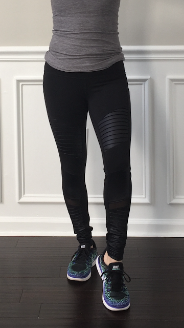 alo yoga blogger fav black moto leggings - size small – good