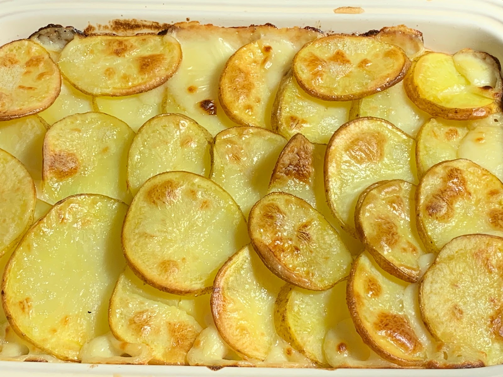 Garlic Chicken and Leek Potato Bake