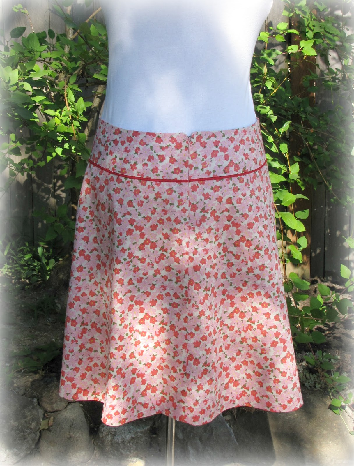Charise Creates: Vintage Floral A-Line Skirt - Super Online Sewing ...