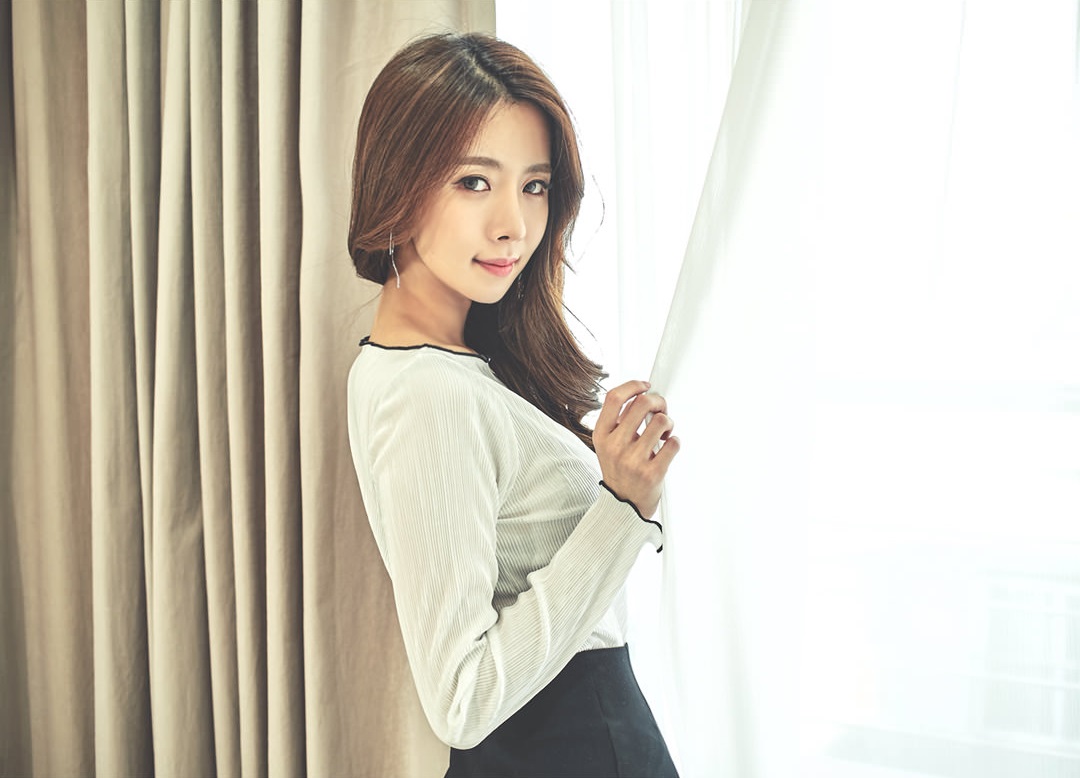Korean Model Lee Sihyun on Magazine Jan 2017