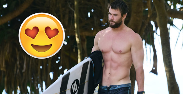 Chris Hemsworth surfeando con su papá Chris Hemsworth surfeando con su papá