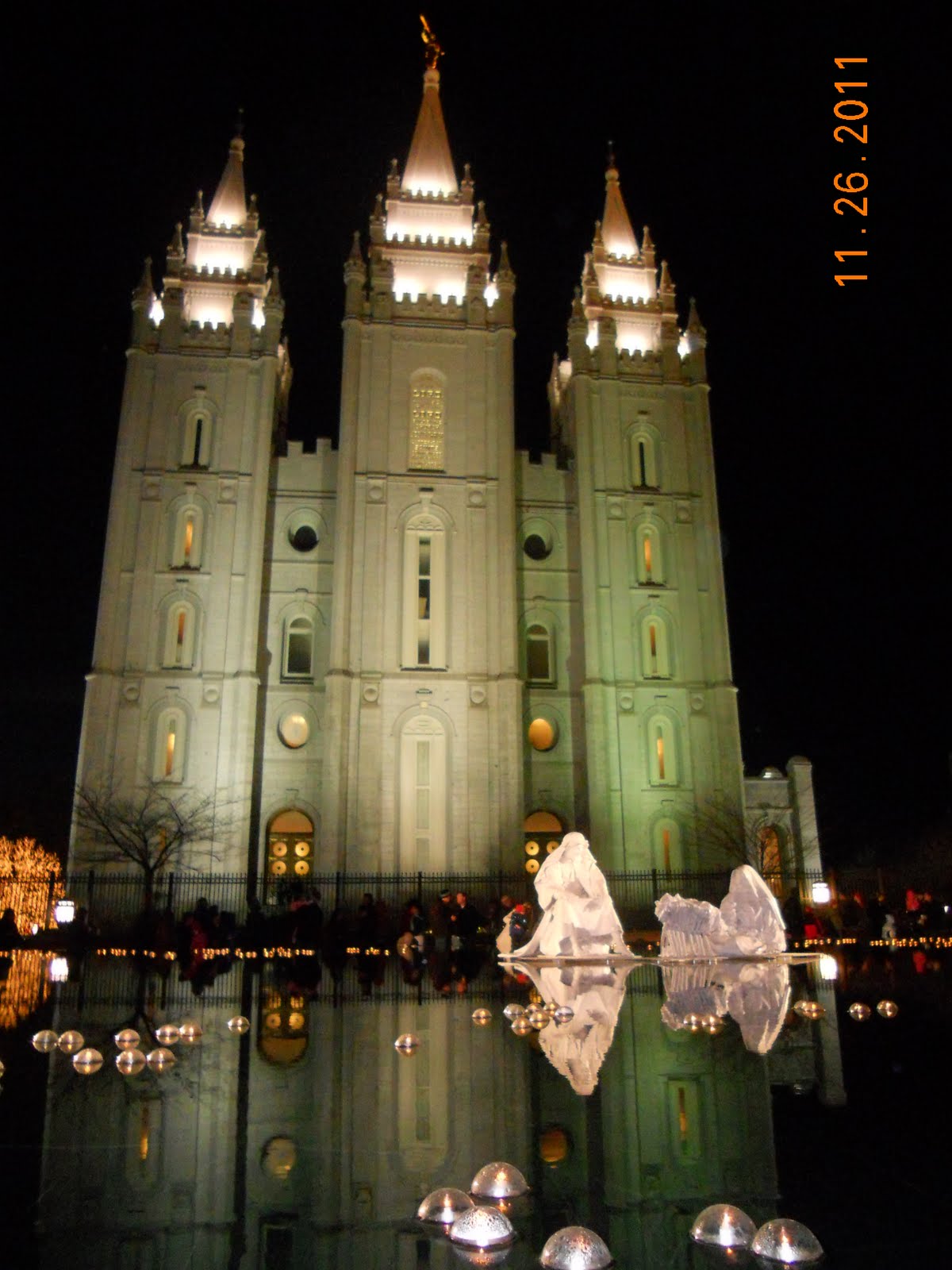 The Heller Family of 3 Salt lake Temple Lights