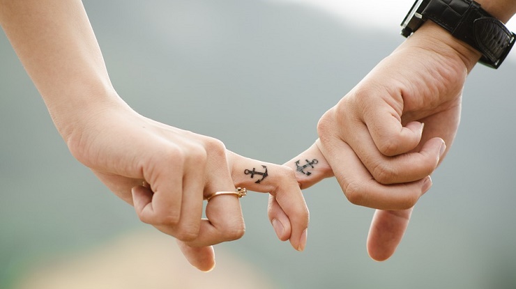 Insegurança no relacionamento é falta de amor próprio. cultive ons pensamentos e afaste a insegurança nas relações