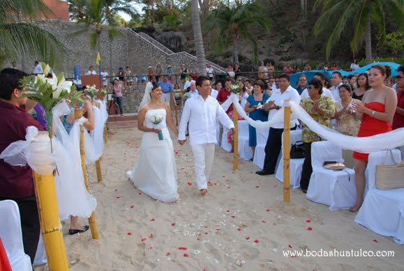 boda en playa, beach wedding, Oaxaca, México, Bodas Huatulco, Wedding Planner boda en playa, beach wedding, Oaxaca, México, Bodas Huatulco, Wedding Planner
