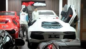 KPK Sita 3 Mobil Mewah Milik Adik Ratu Atut