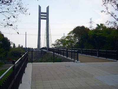  山田池美月橋