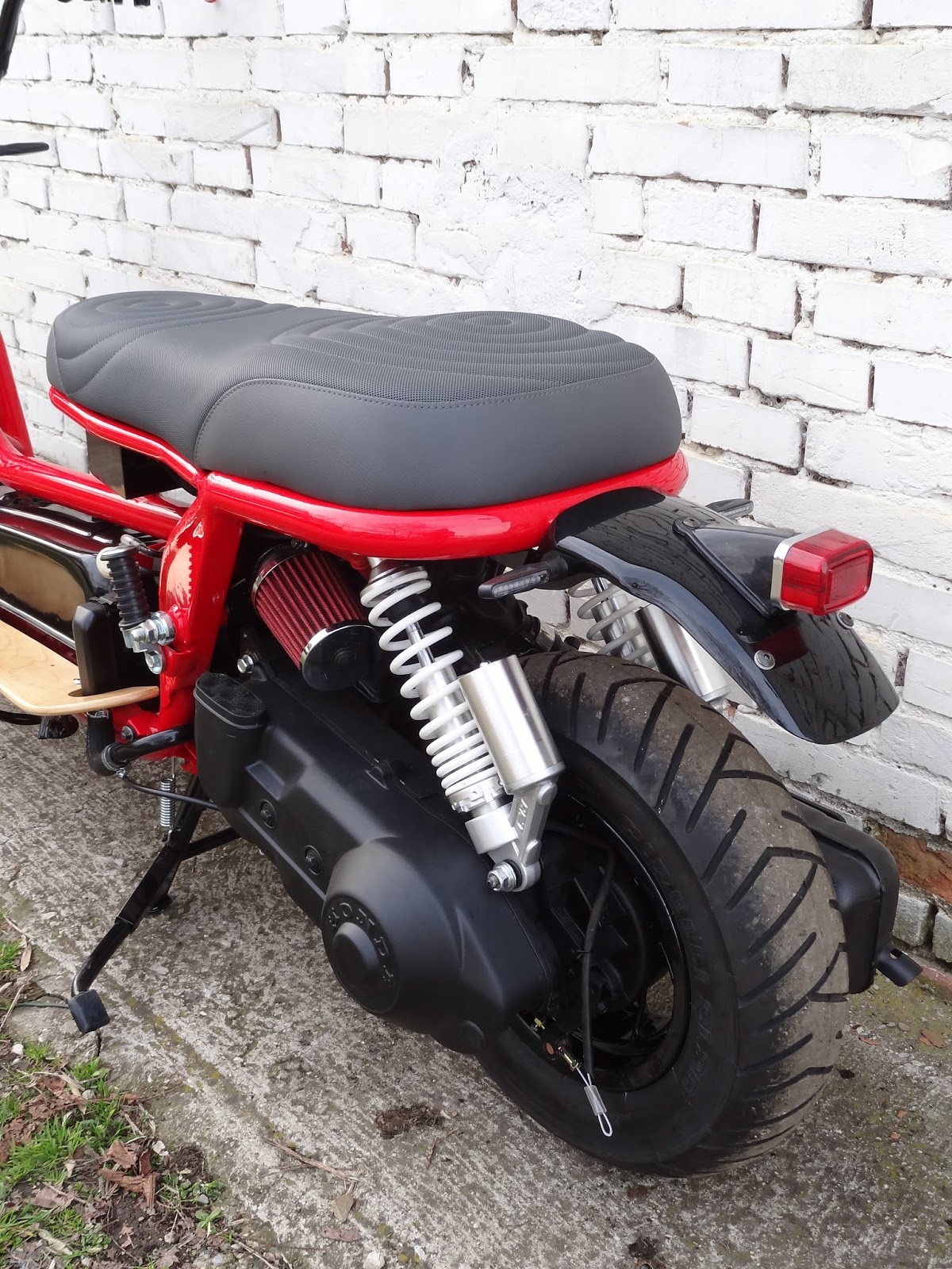 B.R.MoTo Art: HONDA CN 250 WAVE RED LINE BR054 in 2021 | Honda, Bicycle