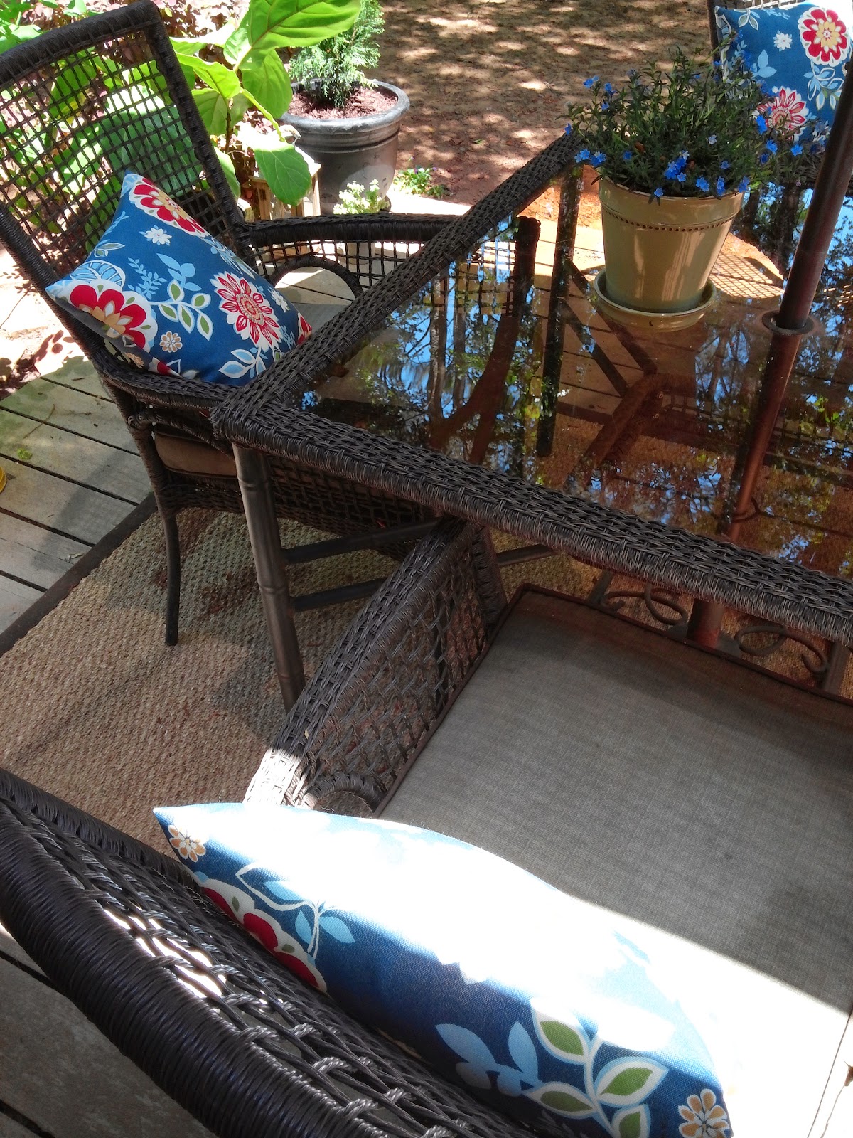 Don't Disturb This Groove I Spray Painted My Outdoor Seat Cushions