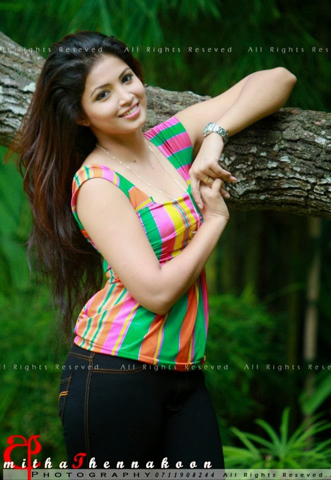 Gossip Lanka: Hashini Gonagala