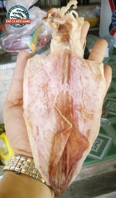 Khô mực câu Phú Quốc loại 20-23 con/kg