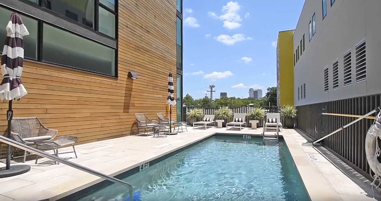 Tour Old West Austin Condo vs. 9 Interior Design Photos