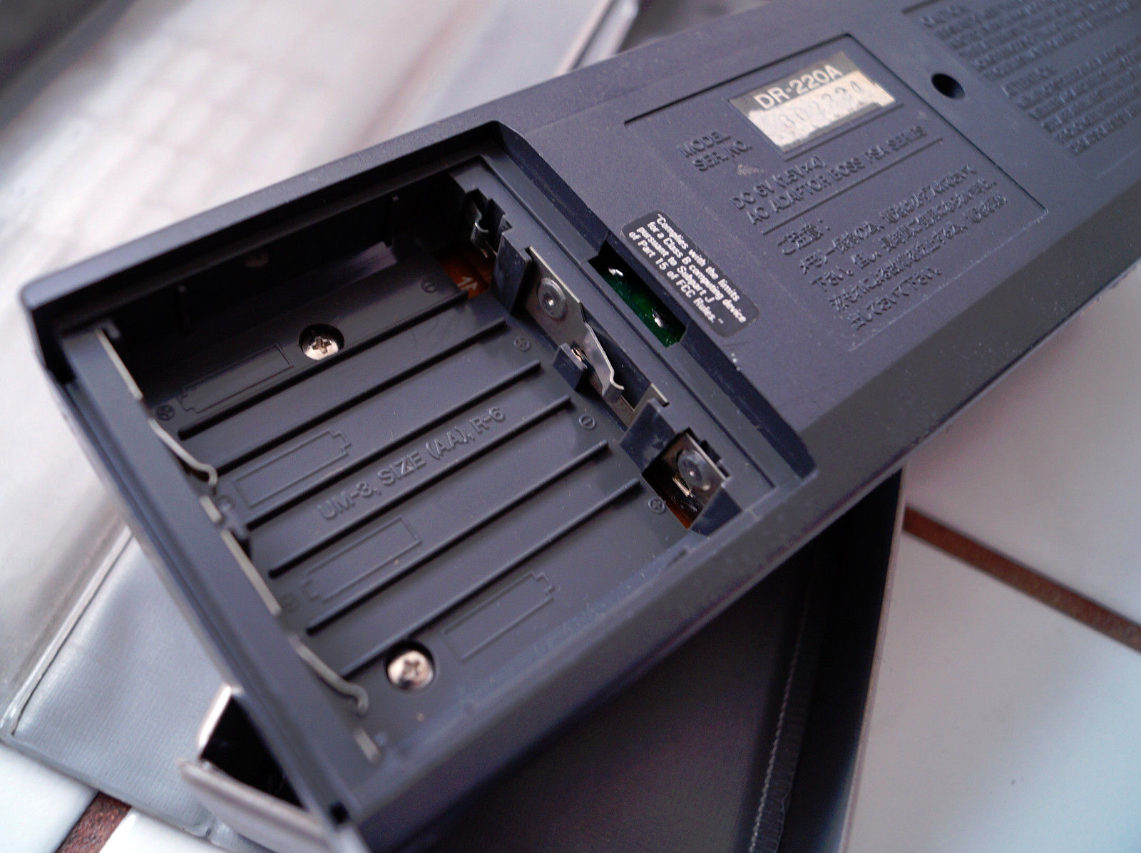 MATRIXSYNTH: BOSS DR. RHYTHM DRUM MACHINE DR-220A