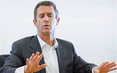 Polícia israelense prende Beny Steinmetz por suspeita de suborno em Guiné Polícia israelense prende Beny Steinmetz por suspeita de suborno em Guiné