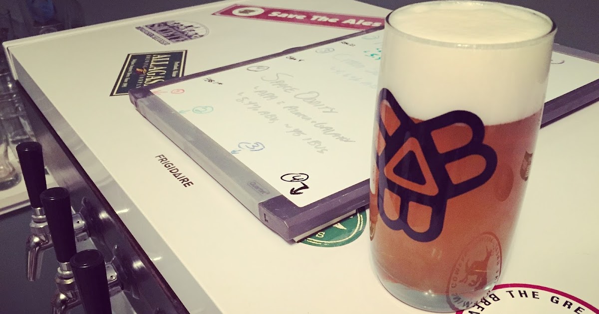 Meek Brewing Co. American Pale Ale with Azacca and Galaxy, fermented