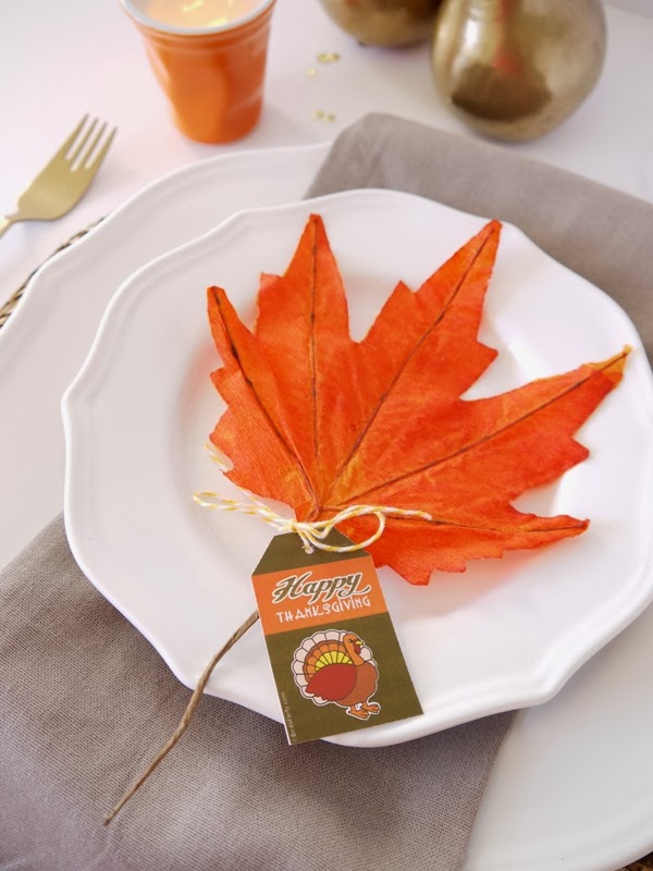 Easy Thanksgiving Table Setting Idea - Party Ideas | Party Printables Blog