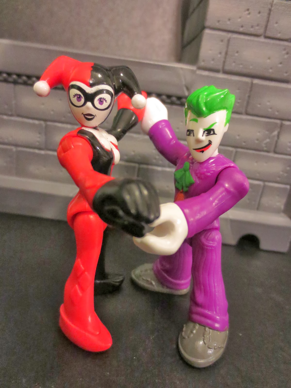 Fisher Price Imaginext DC Super Friends Harley Quinn Joker's girlfriend HAMMER 