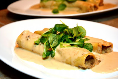 Cannellonis aux Champignons, Sauce Crémeuse au Fromage Cannellonis aux Champignons, Sauce Crémeuse au Fromage