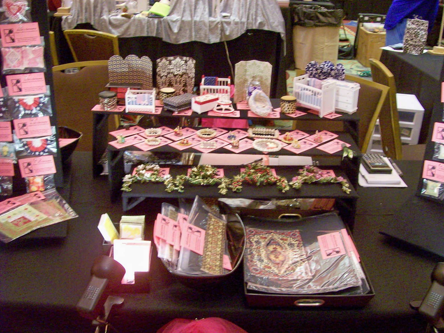 dales_dreams dollhouse miniatures 1/12th or one inch scale Denver