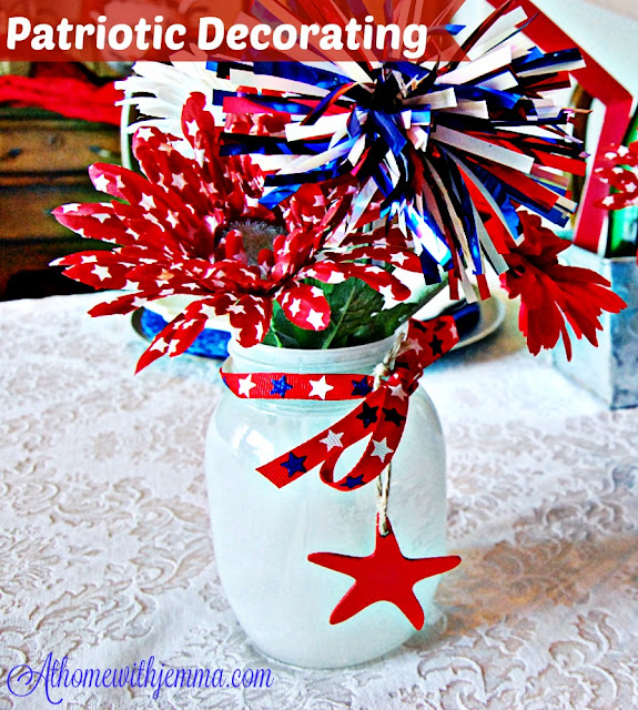Show your red, white and Blue Americana, Patriotic, table setting, mason jars, ribbon, stars, stripes