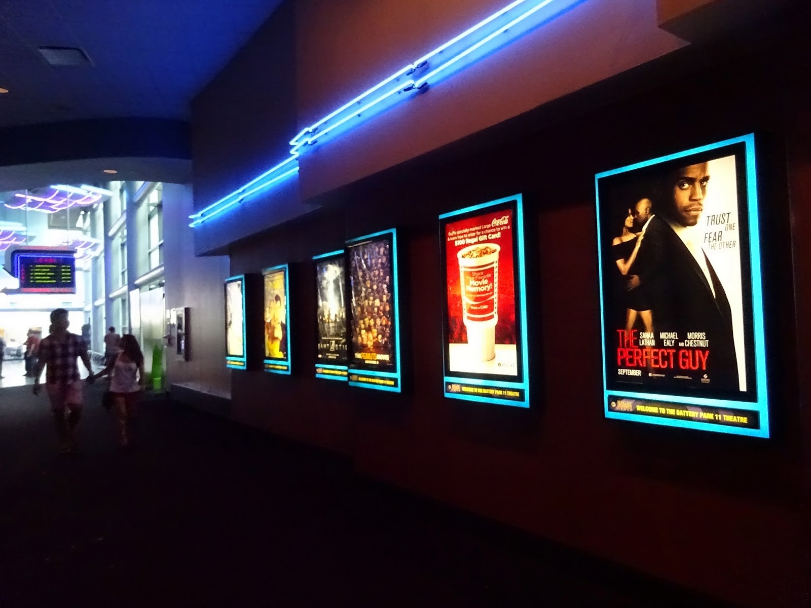 Elokuvateattereita Regal Battery Park Stadium 11 elokuvateattereita-regal-battery-park-stadium-11