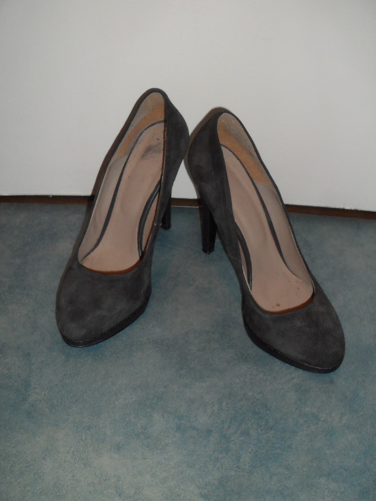 André Escarpins Cuir Noir Bout Carré Nœud Taille 37 EU