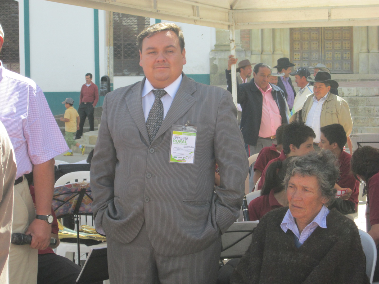 VEMOS Y ESCUCHAMOS JUAN CAMILO RESTREPO SALAZAR, MINISTRO DE