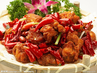 makanan pedas bahaya terlalau banyak makan pedas