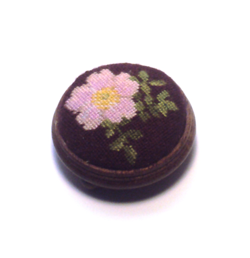 Natalia's Fine Needlework Round Footstools 112 scale