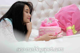 Foto Cantik Ryana Dea Tanpa Make Up Foto Cantik Ryana Dea Tanpa Make Up