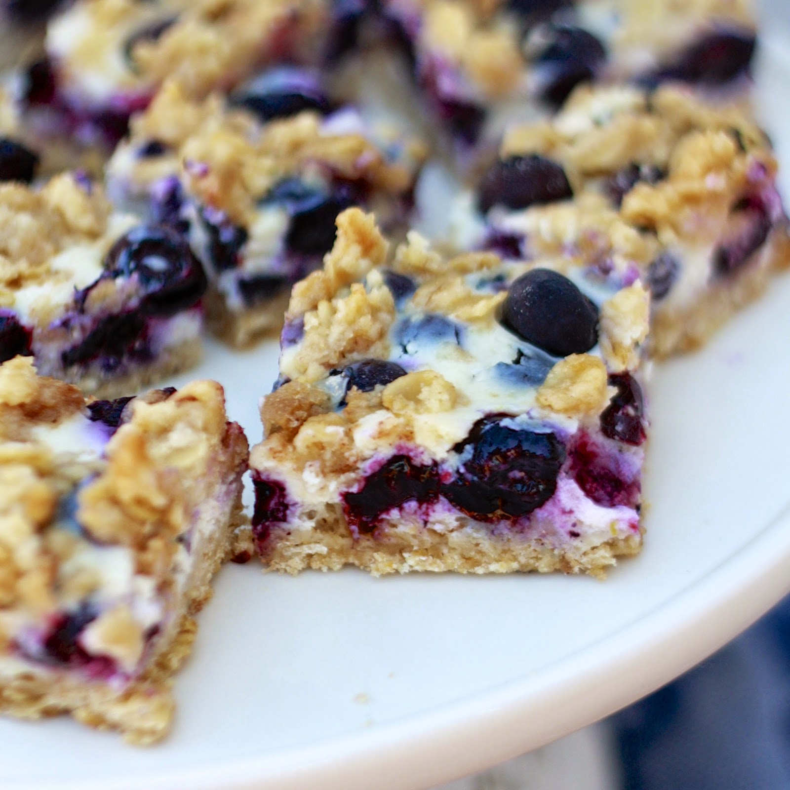 Blueberry Oatmeal Bars | The Sweets Life