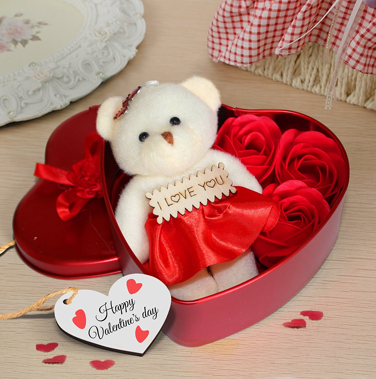 girlfriend ko birthday gift kya de