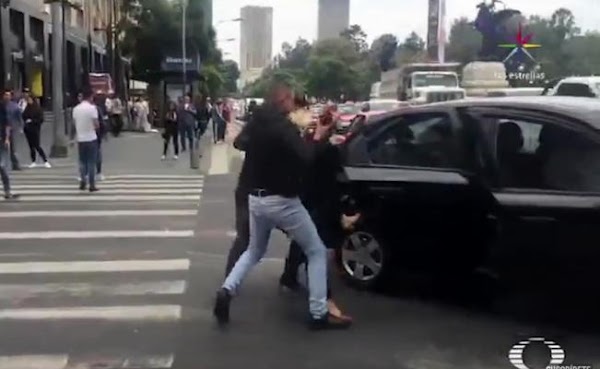 Realizan simulacro de secuestro y nadie ayuda a la víctima (VIDEO) Realizan simulacro de secuestro y nadie ayuda a la víctima (VIDEO)