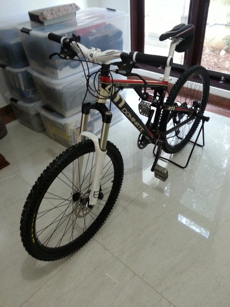 MTB Full Suspension United Dominate 411 Harga Rp: 5.000