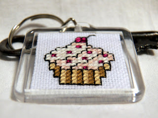 Pink Cupcake Keychain - Cross Stitch