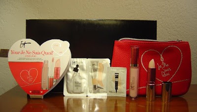 Review: IT Cosmetics Holiday Gift Sets 2015! Your Je Ne Sais Quoi lip set.jpeg