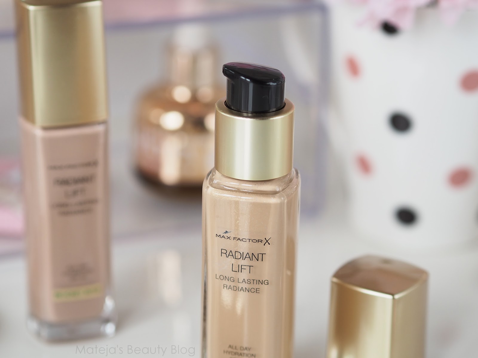 Oceania mouse Reserve Max Factor Radiant Lift Foundation - Mateja's Beauty Blog