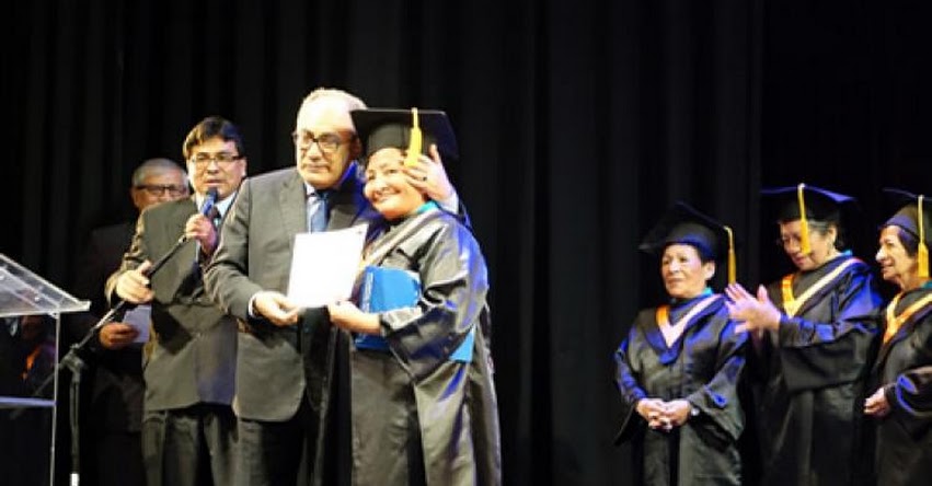 MINEDU: Más de 200 mil personas mayores de 14 años estudian en la Educación Básica Alternativa - www.minedu.gob.pe MINEDU: Más de 200 mil personas mayores de 14 años estudian en la Educación Básica Alternativa - www.minedu.gob.pe