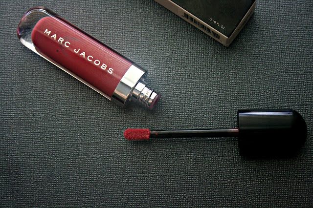 Marc Jacobs Beauty Lust For Lacquer Lip Vinyl (Sheer) in Kissability