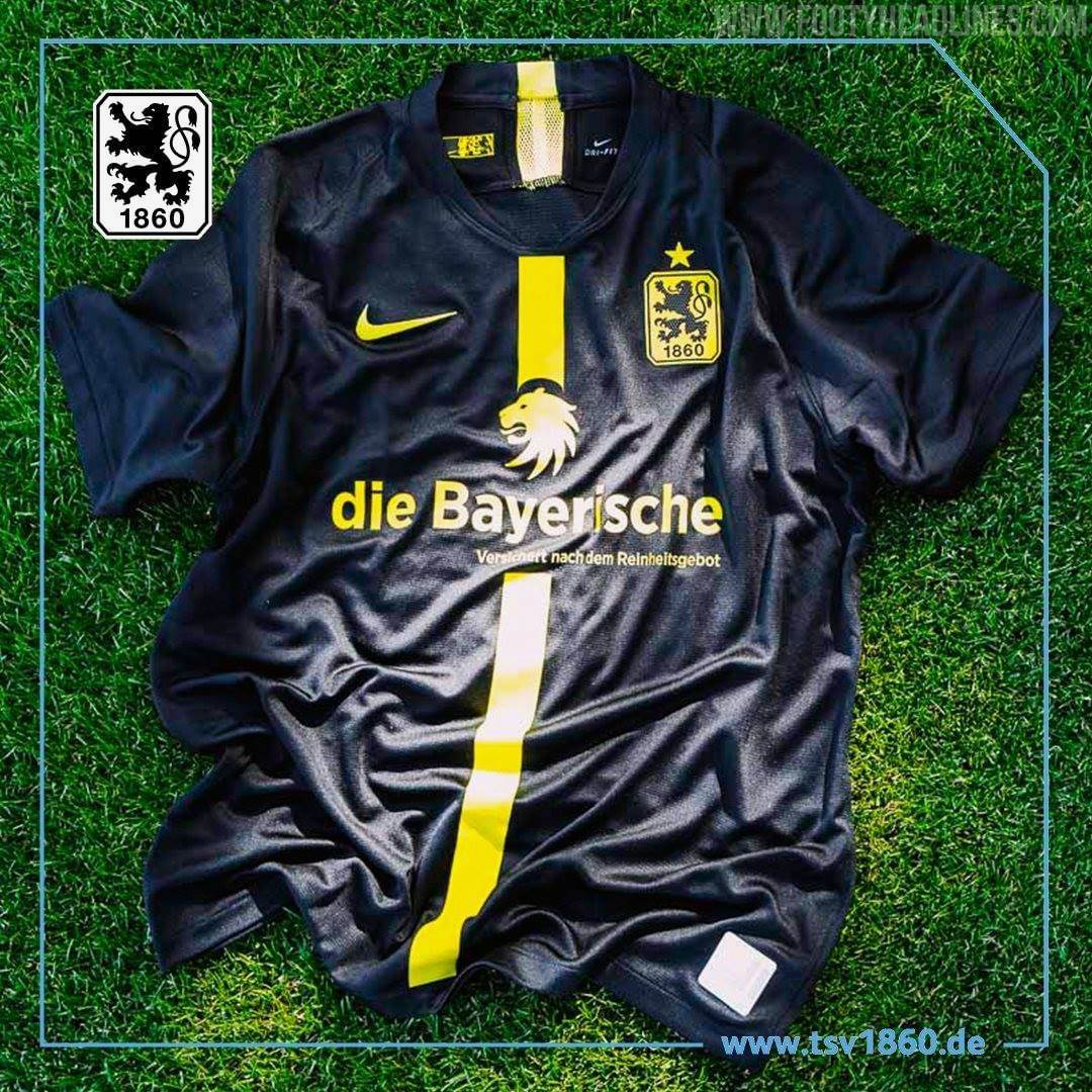 TSV 1860 München 2021 Nike Christmas Kit - FOOTBALL FASHION