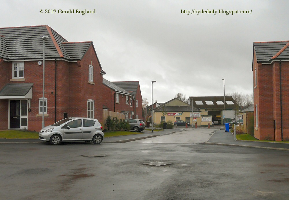 Hyde Xtra Admirals Way