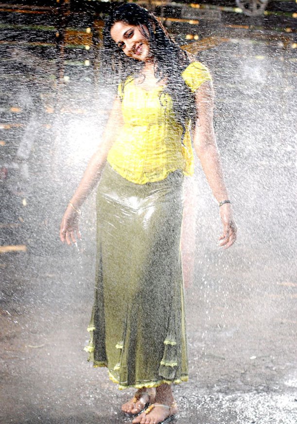 Anushka Shetty Hot Photos In Wet Yellow Dress
