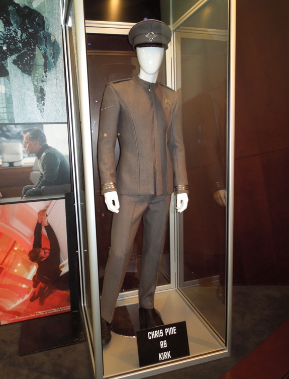 Hollywood Movie Costumes and Props: Star Trek Into Darkness costumes ...