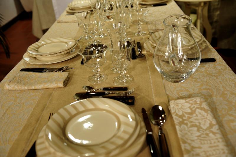la cuoca di casa: La tavola- apparecchiare