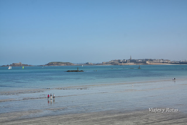 Sani Malo, visto desde Dinard Dinard, Bretaña, Francia