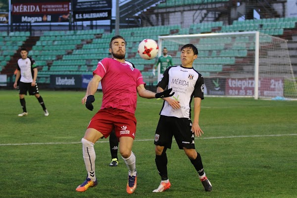 Valioso empate de un Marbella FC valiente en el campo del Mérida (2-2)