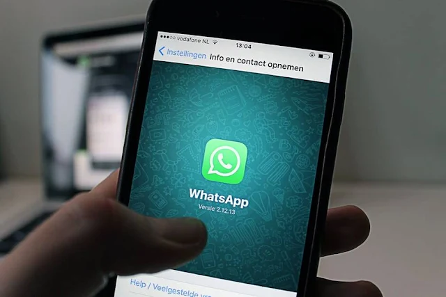 Detecting a serious loophole in WhatsApp