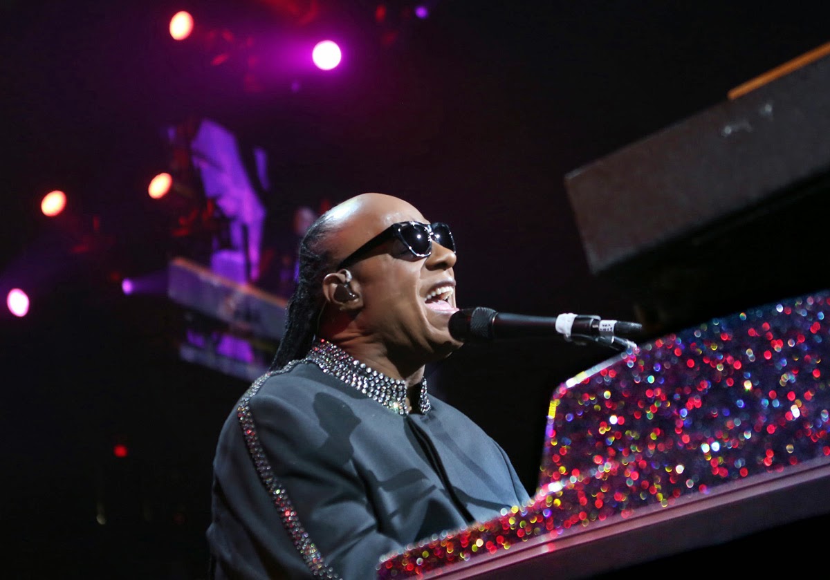 Стиви уандер фото. Стив вандер. Стиви уандер. Стиви уандер сейчас. Стиви уандер.