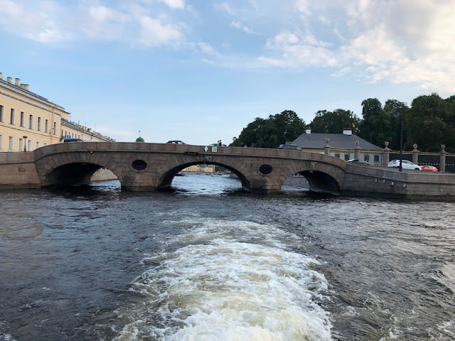 Pontes e Canais de São Petersburgo