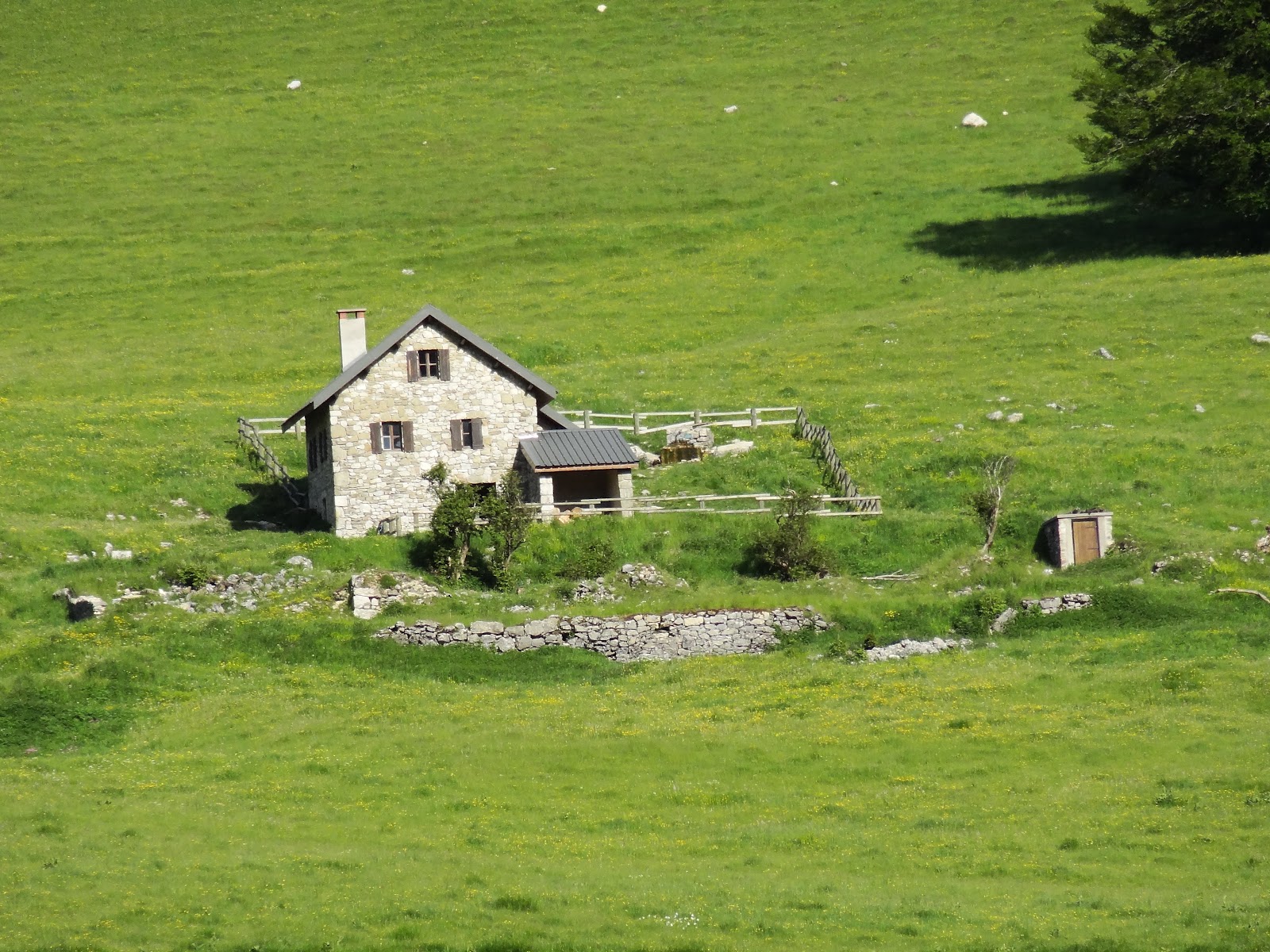DROMESCAPE - Randonnées en Drôme et Escapades photographiques: Le